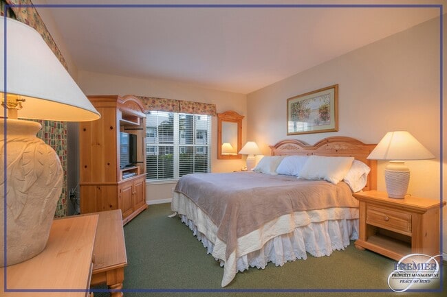 Building Photo - ** SHORT TERM ** - FULLY FURNISHED - GREEN...