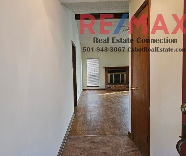 Foto del edificio - Sorry No Smoking and Pets Permitted with Restrictions