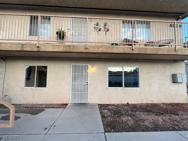 Building Photo - 4030 E Carey Ave