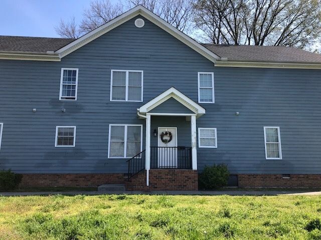 Primary Photo - 1118 Bainbridge St
