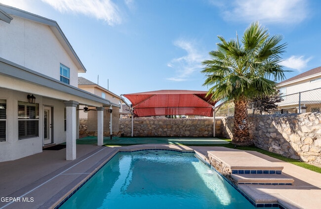 Foto del edificio - 12297 Kingsgate Ct