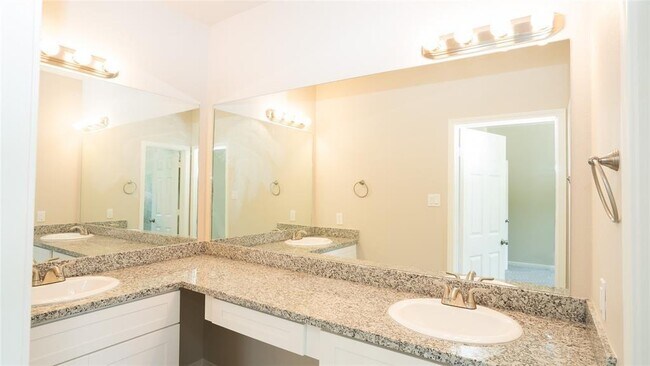 Foto del edificio - 7903 Moon Beam St