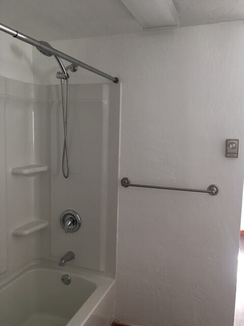 Foto del edificio - Rattlesnake home for lease!