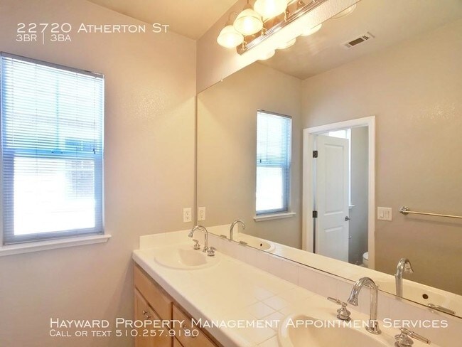 Foto del edificio - 3 bedroom in Hayward  94544