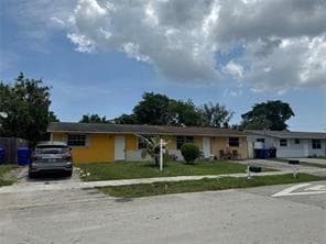 Building Photo - 1740 SW 70th Way