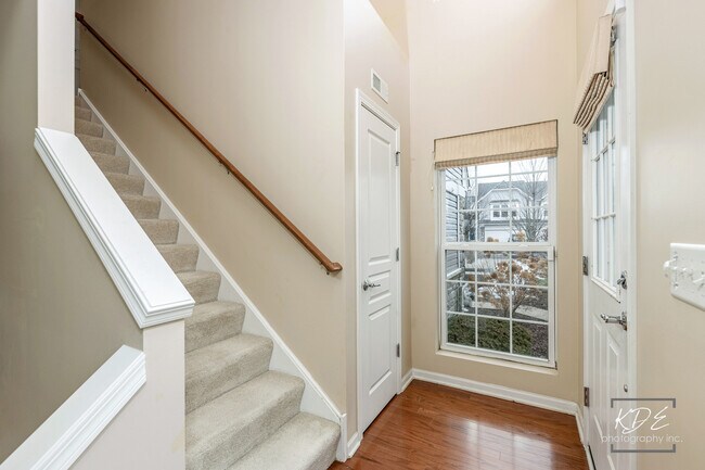 Foto del edificio - 651 Hawley Dr