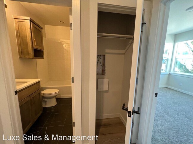 Foto del edificio - 3 br, 2 bath House - 1709 NW 11th Street