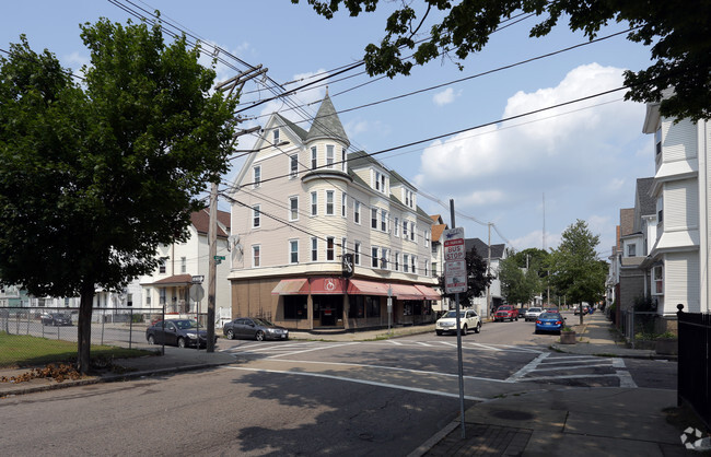 Building Photo - 259-265 Rivet St