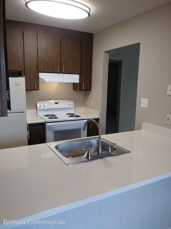 Building Photo - 9521 Emerald Park Dr