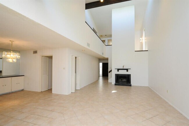 Foto del edificio - 4508 Medinah Pl