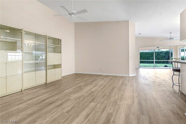 Building Photo - 5727 Drummond Way