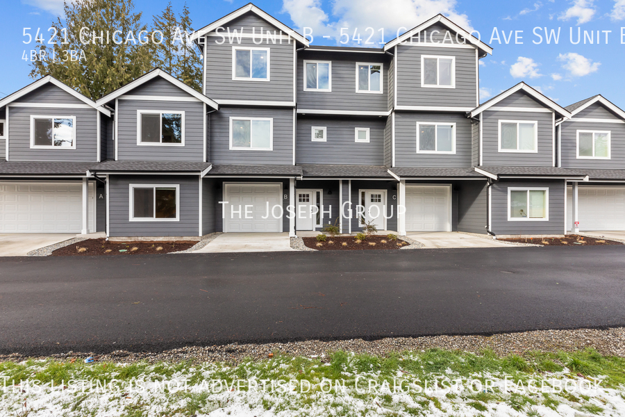 Foto principal - New construction! 4 bed townhome in Lakewood