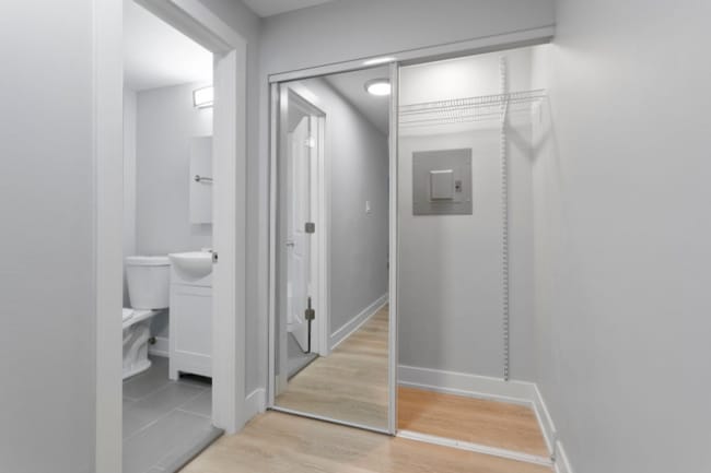 Foto del edificio - 6026 N Winthrop Ave