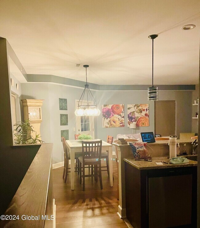 Foto del edificio - 6 Marions Wy