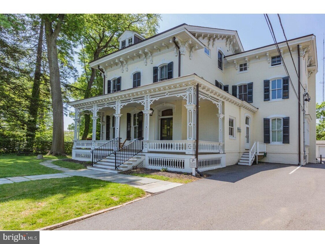 10 Bayard Ln Unit 4, Princeton, NJ 08540 Room for Rent in Princeton