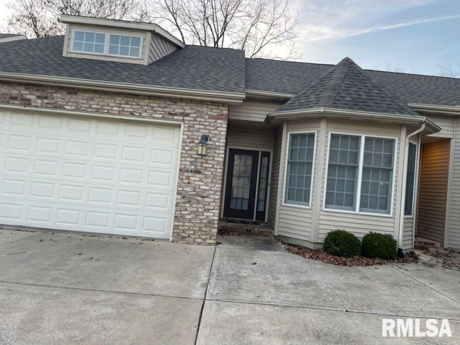 Foto principal - 305 Boulder Creek Dr