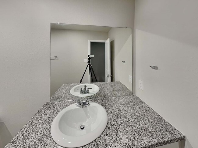 Building Photo - 7302 Alcazar Gate