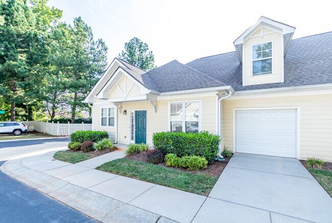 1107 Davant Lane, 3 bedroom, 3 bath, townhome with one-car garage in gated community - 1107 Davant Ln