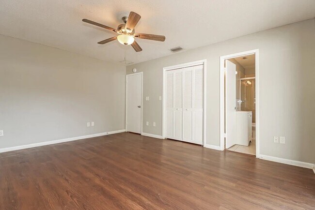 Foto del edificio - 5619 Park Blvd
