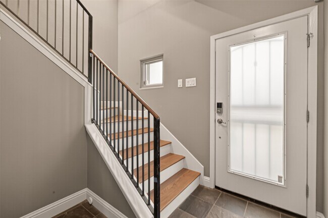 Foto del edificio - 1107 St Charles St