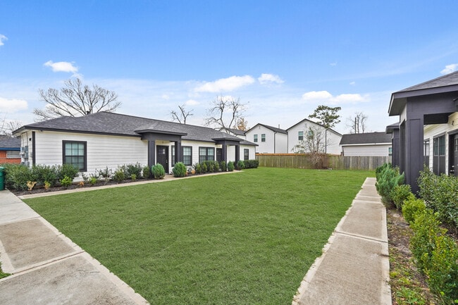 Photo - 4802 Cruse Rd Apartment