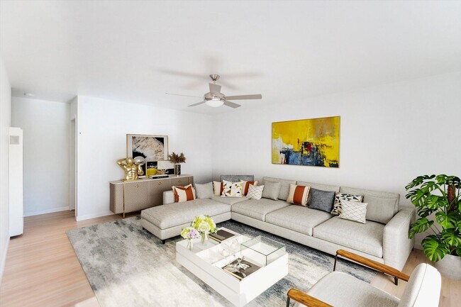 Sala de estar - 1231 E Mason St