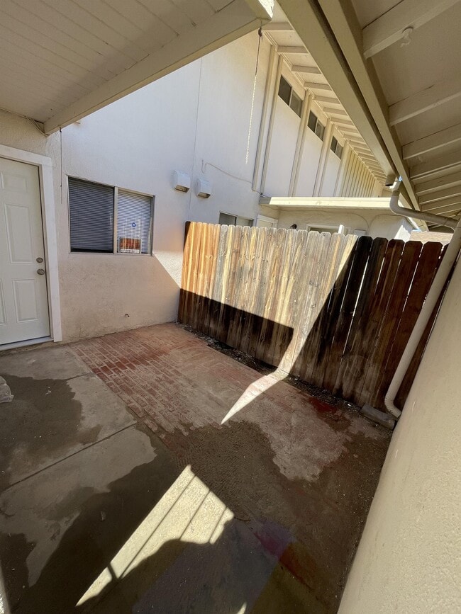 Building Photo - 14318 Augusta Dr