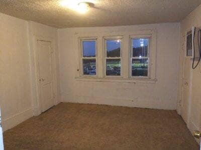 Building Photo - 528 Inman St