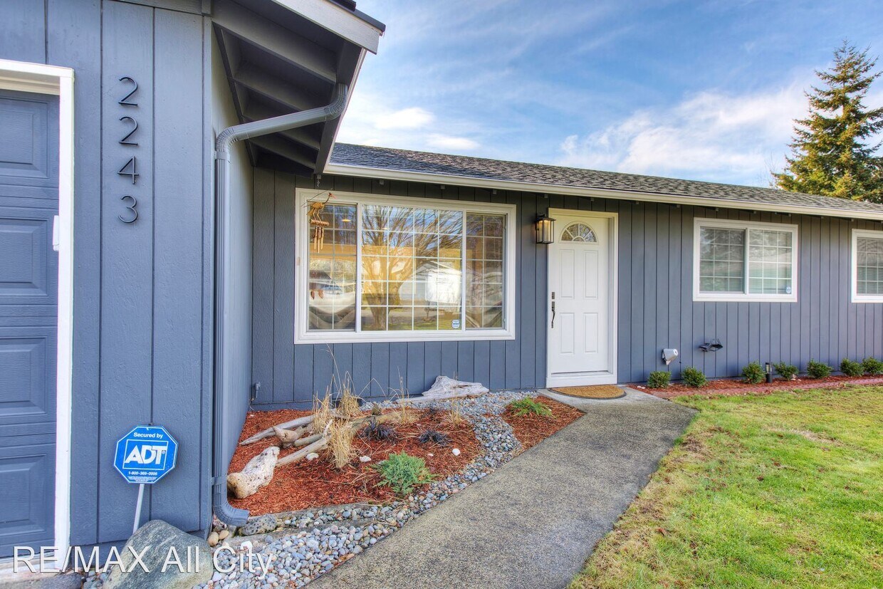 3 br, 1 bath House 2243 S. 287th St. House Rental in Federal Way
