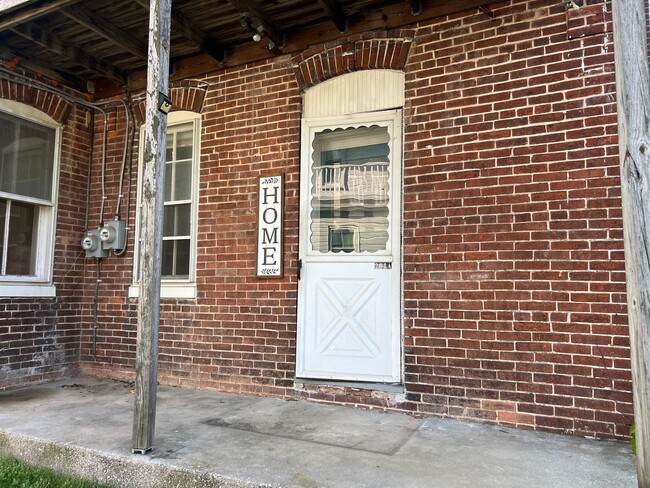 Building Photo - 201 Nashville Blvd