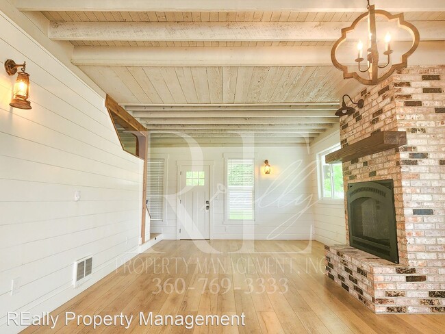 Building Photo - 3 br, 2 bath House - 2810 Long Lake Rd SE