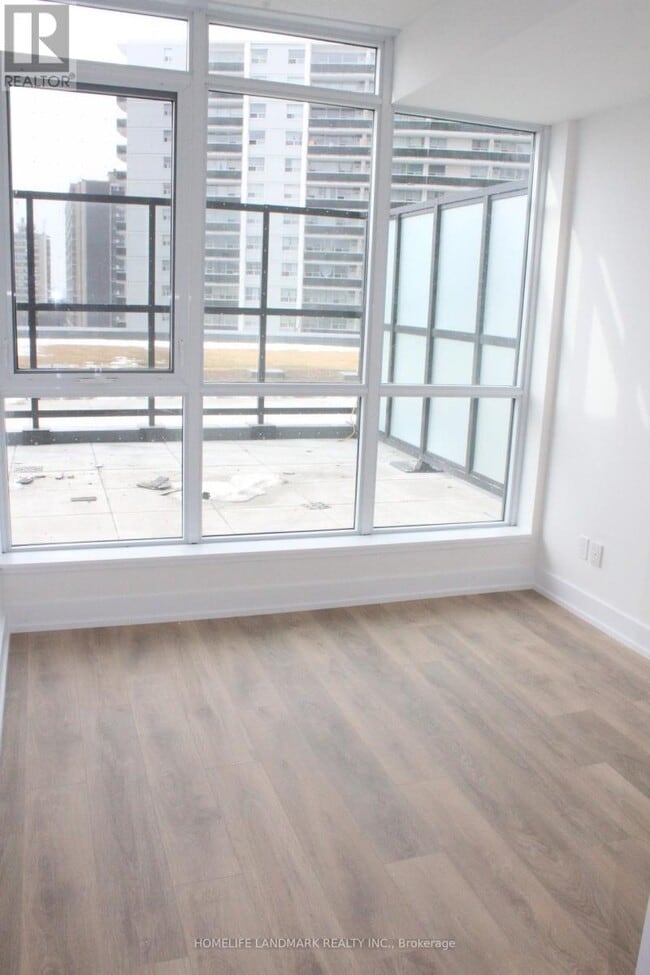 Building Photo - 128 Fairview Mall Dr