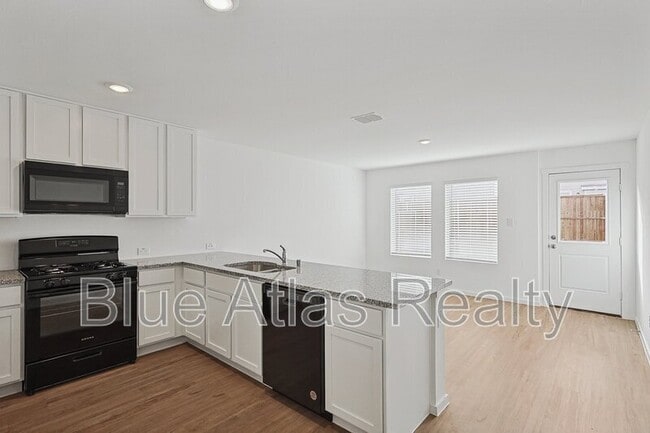 Photo - 4216 Haflinger Rd House