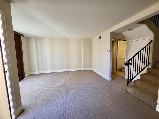 Foto del edificio - 3957 Nobel Dr