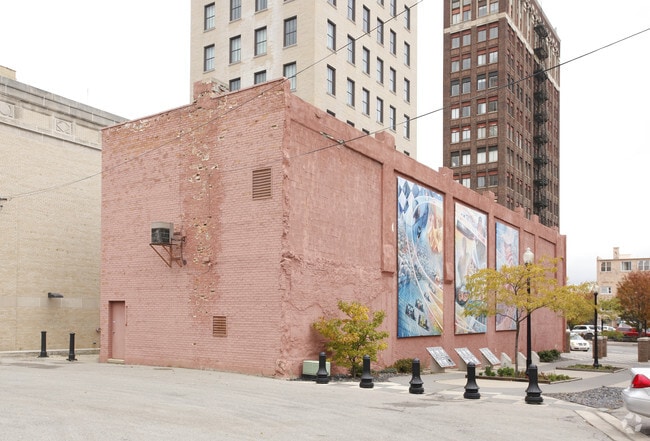 Building Photo - Lofts of Jackson