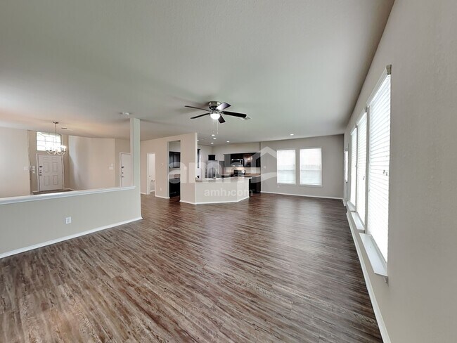 Building Photo - 7335 Winter Song Dr