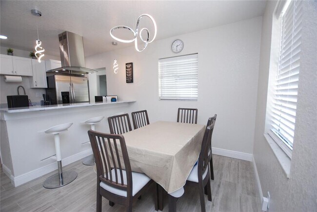 Foto del edificio - 6515 La Mesa Cir