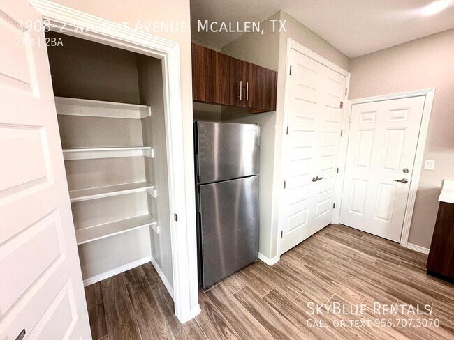 Building Photo - 3908-2 Walnut Avenue, Mcallen, TX-