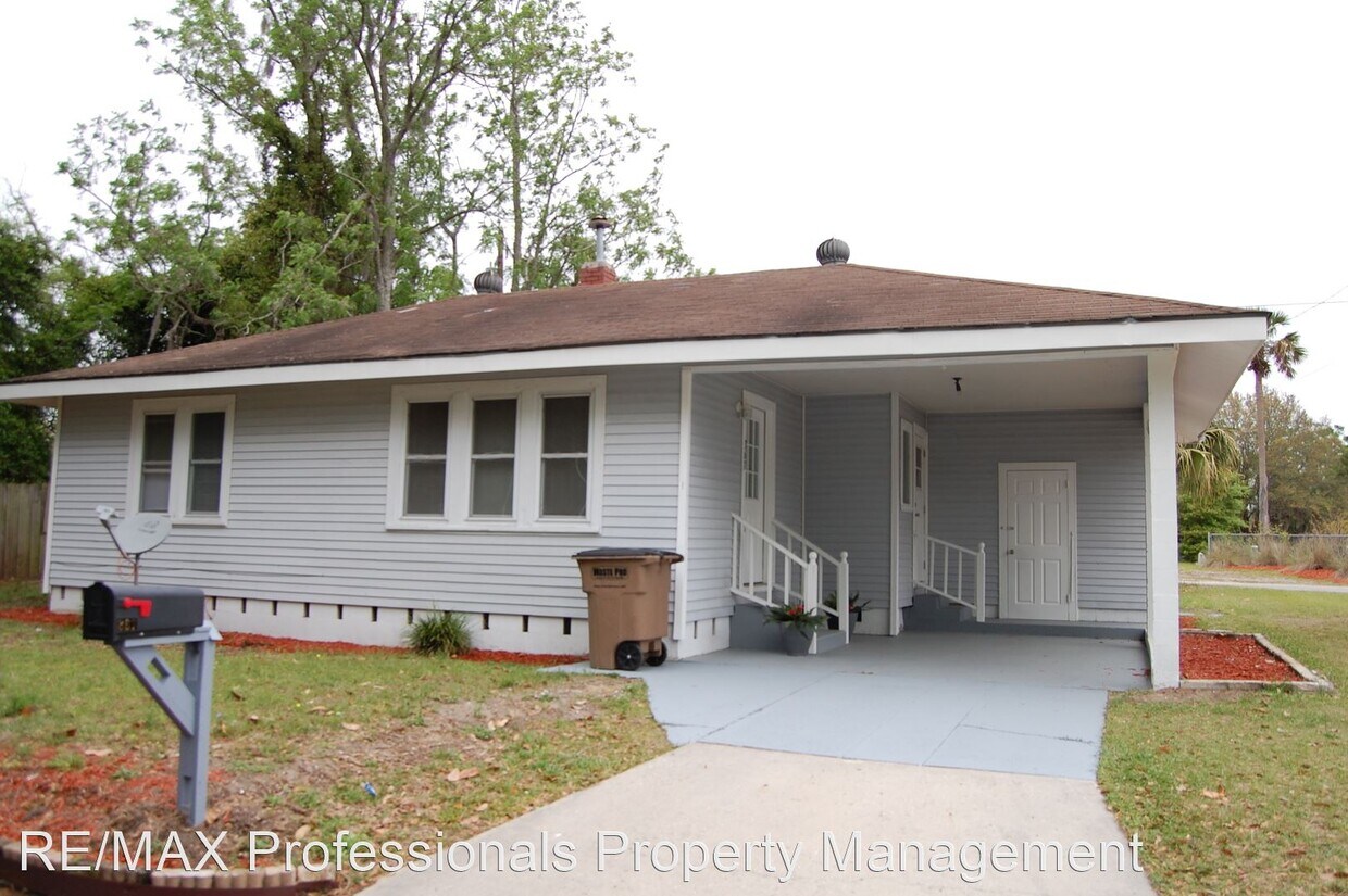 Foto principal - 2 br, 1 bath House - 367 NW Garnet Glen