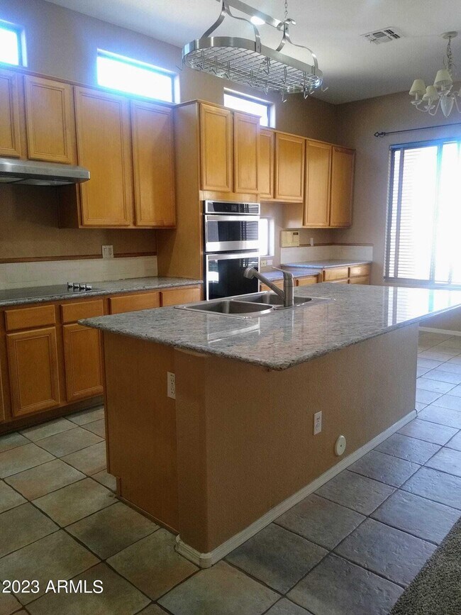 Foto del edificio - 11530 Morningside Dr