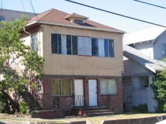 Building Photo - 1648 Russell St