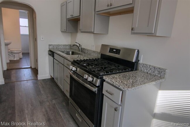 Foto del edificio - 4191 Farner Ave