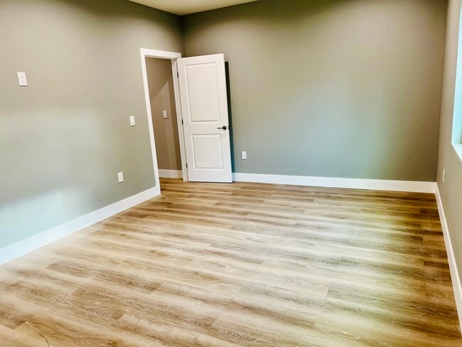 Building Photo - 6227 Orion Ave