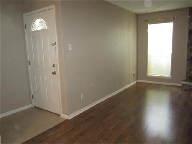 Foto del edificio - 17401 Red Oak Dr