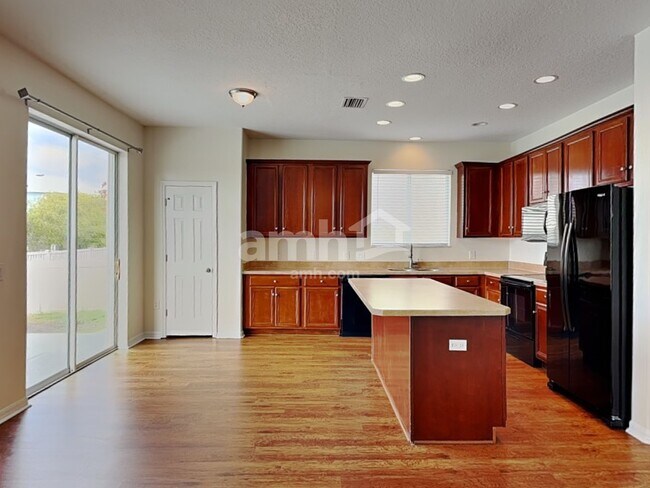 Foto del edificio - 19554 Timberbluff Dr