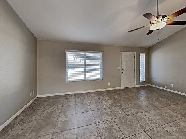 Building Photo - 4561 W Taro Dr