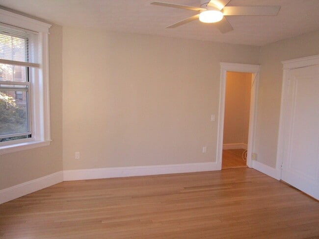 Building Photo - 110 Riverway