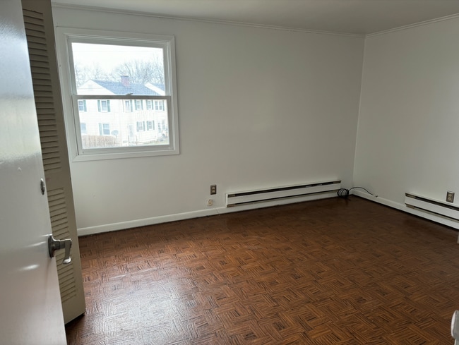 Building Photo - 207 Grandview Ave