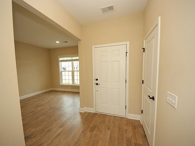 Building Photo - This Home Has it ALL