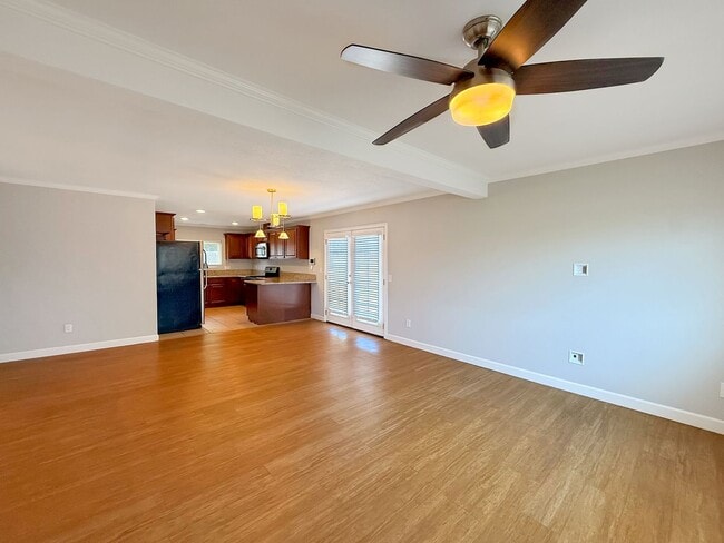 Building Photo - Great 3B/2BA Home in Spring Valley!